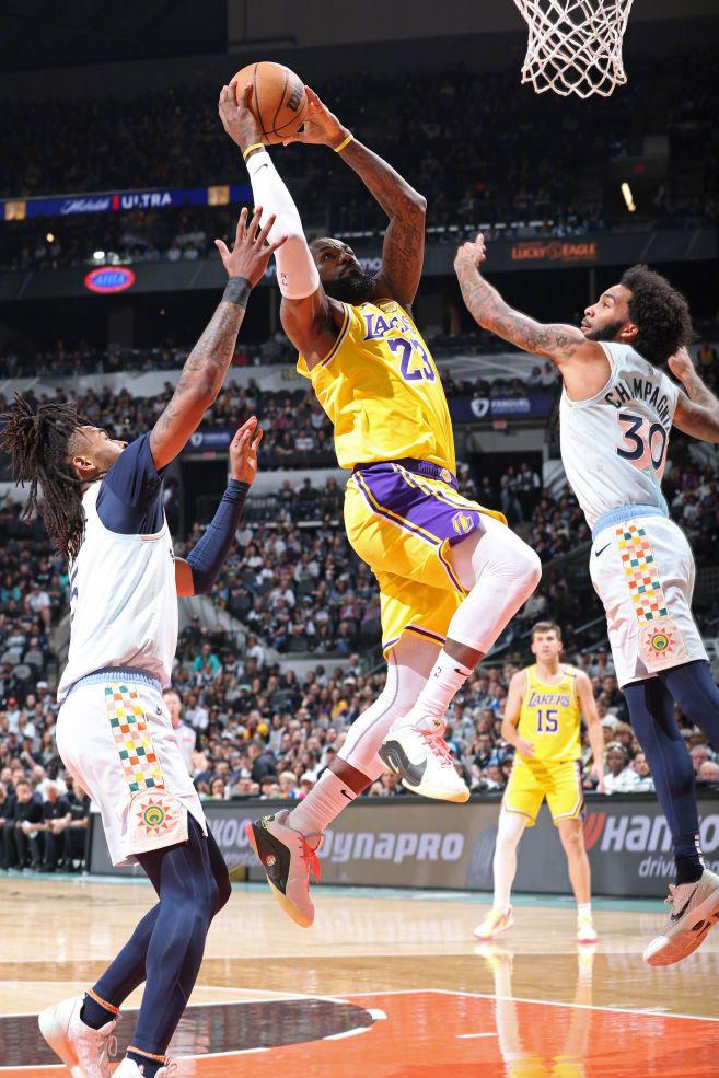 关于篮球收视：NBA季后赛观众人数创新高的信息
